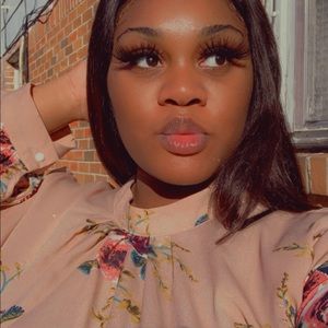 Meet your Posher, Jenetta